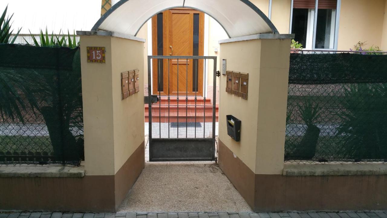 Affittacamere "A2 Passi" Fano Luaran gambar